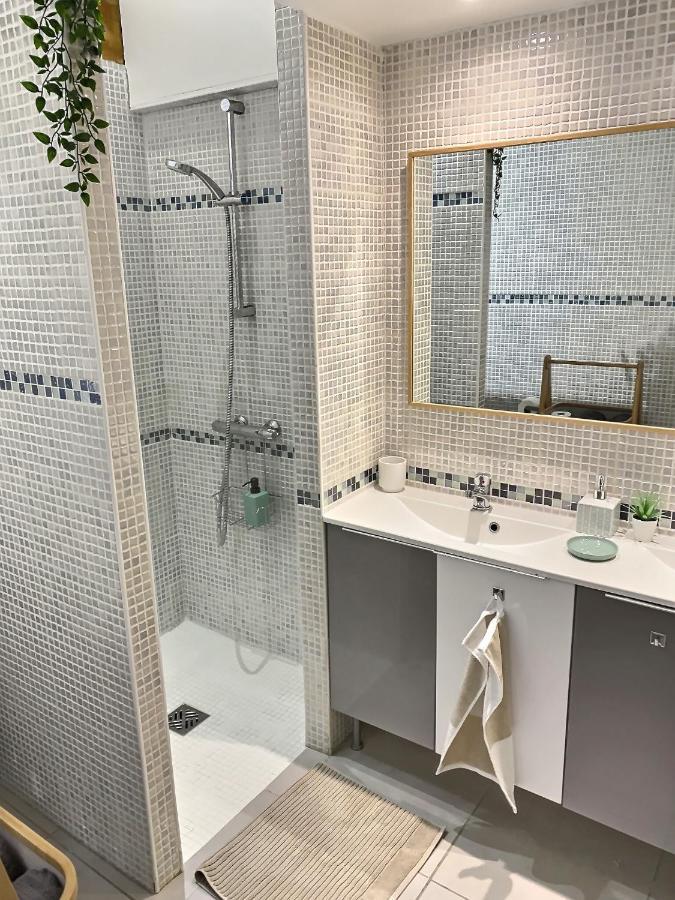 Un Cocon Pour 2 Ou 4 - Merignac -Jacuzzi - Netflix - Tram A Apartment Bagian luar foto