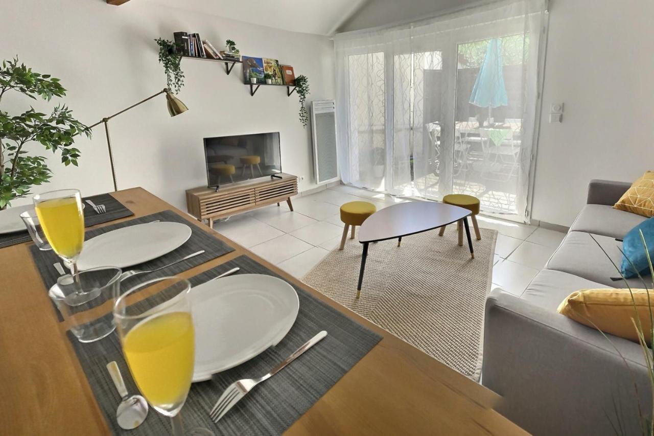 Un Cocon Pour 2 Ou 4 - Merignac -Jacuzzi - Netflix - Tram A Apartment Bagian luar foto
