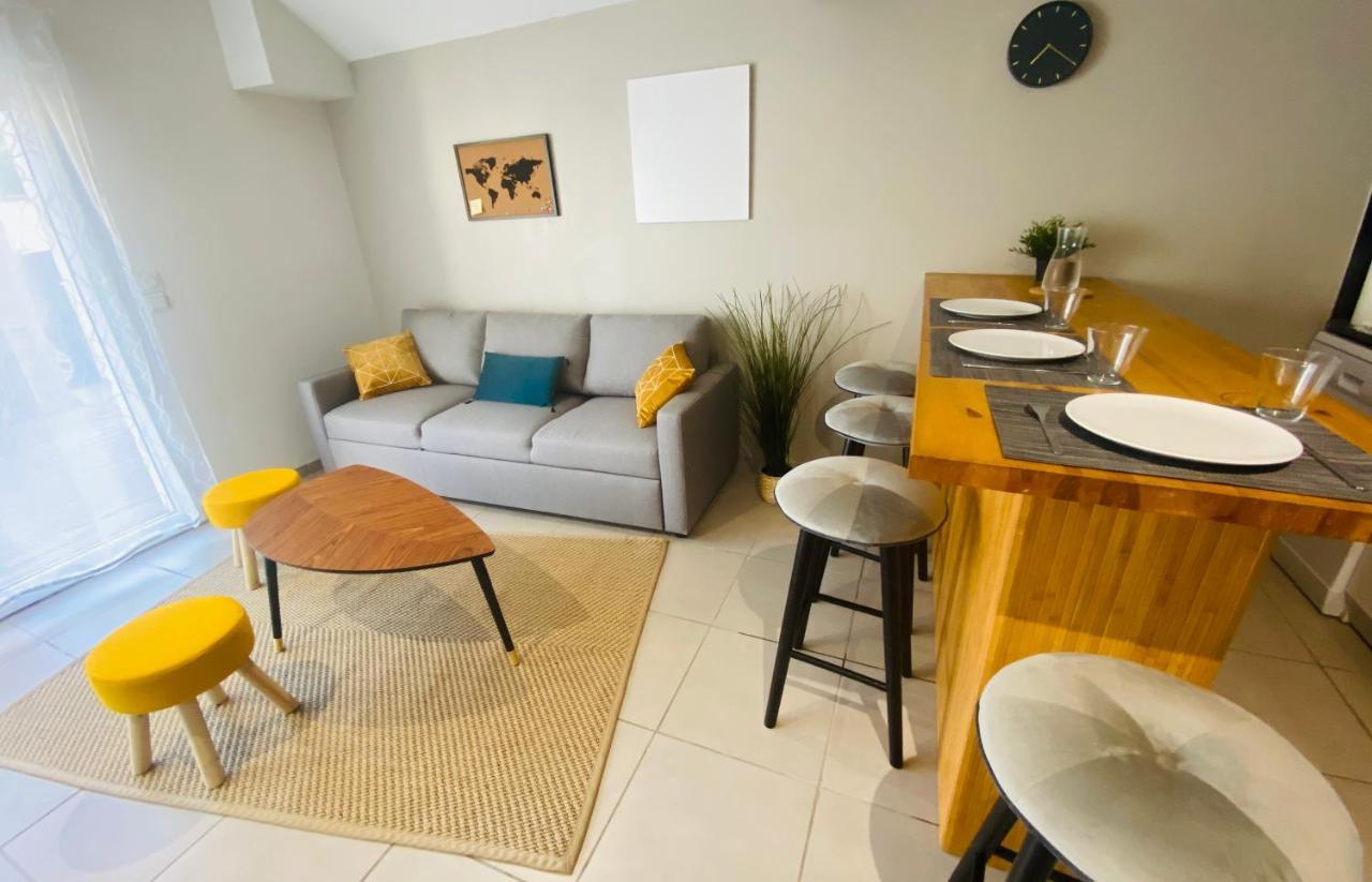 Un Cocon Pour 2 Ou 4 - Merignac -Jacuzzi - Netflix - Tram A Apartment Bagian luar foto