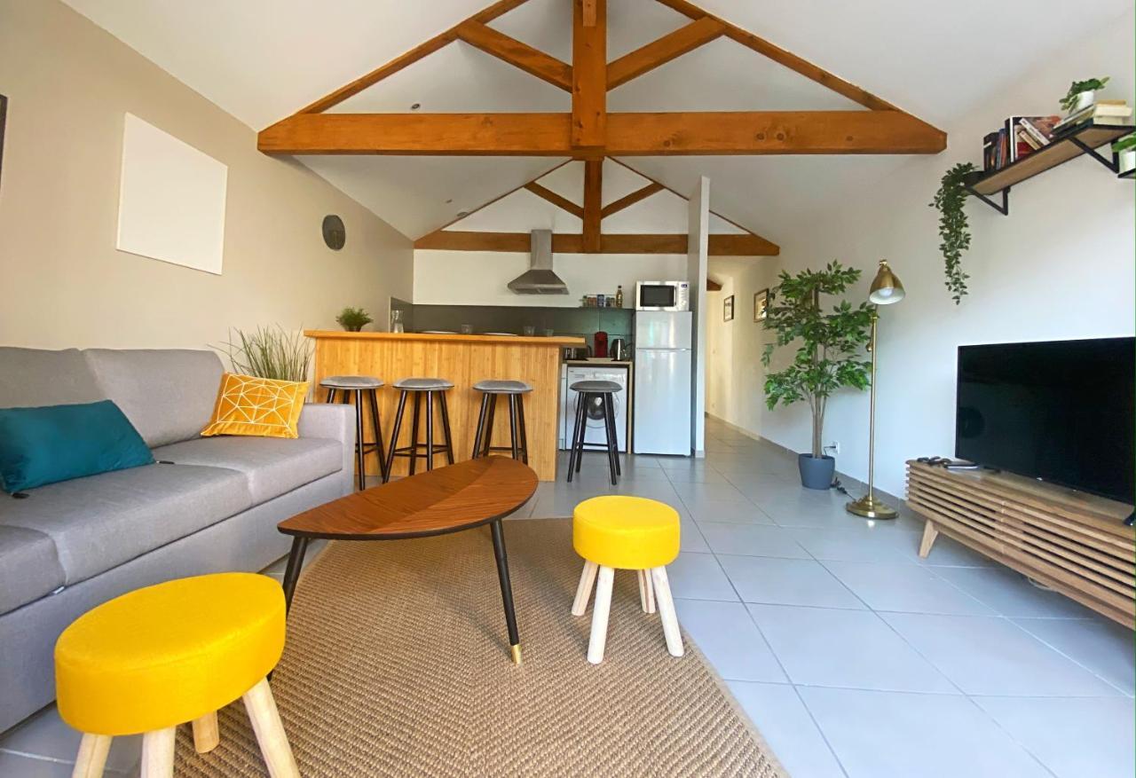 Un Cocon Pour 2 Ou 4 - Merignac -Jacuzzi - Netflix - Tram A Apartment Bagian luar foto